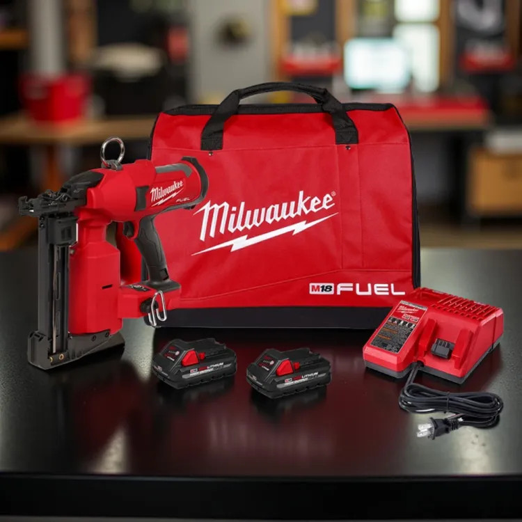 Milwaukee M18 FUEL Utility Fencing Stapler Kit with (2) 3.0AH Battery, Multi-Voltage Charger, and Contractor Bag - 2843-22