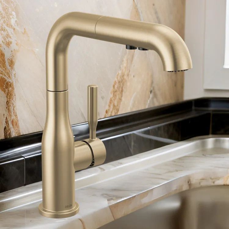 Delta Almari Single Handle Pull-Out Kitchen Faucet, Diamond Seal, MagnaTite, 1.8 GPM, Champagne Bronze - 16943-CZ-DST