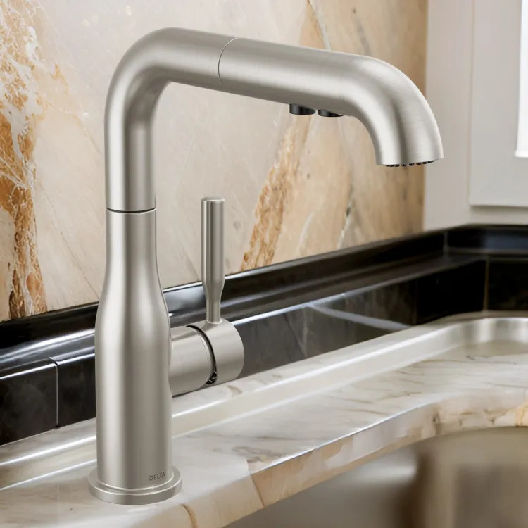 Delta Almari Single Handle Pull-Out Kitchen Faucet, Diamond Seal, MagnaTite, 1.8 GPM, Stainless - 16943-SS-DST