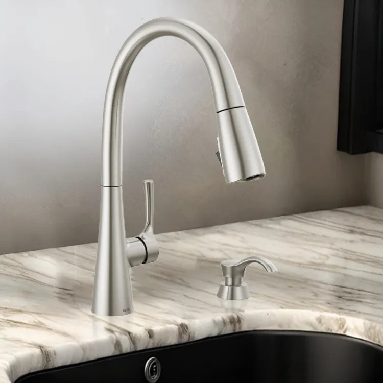 Delta Auburn Single Handle Pull-Down Kitchen Faucet with Soap Dispenser, ShieldSpray, MagnaTite Docking, ADA, 1.8 GPM, Spotshield Stainless - 19835Z-SPSD-DST