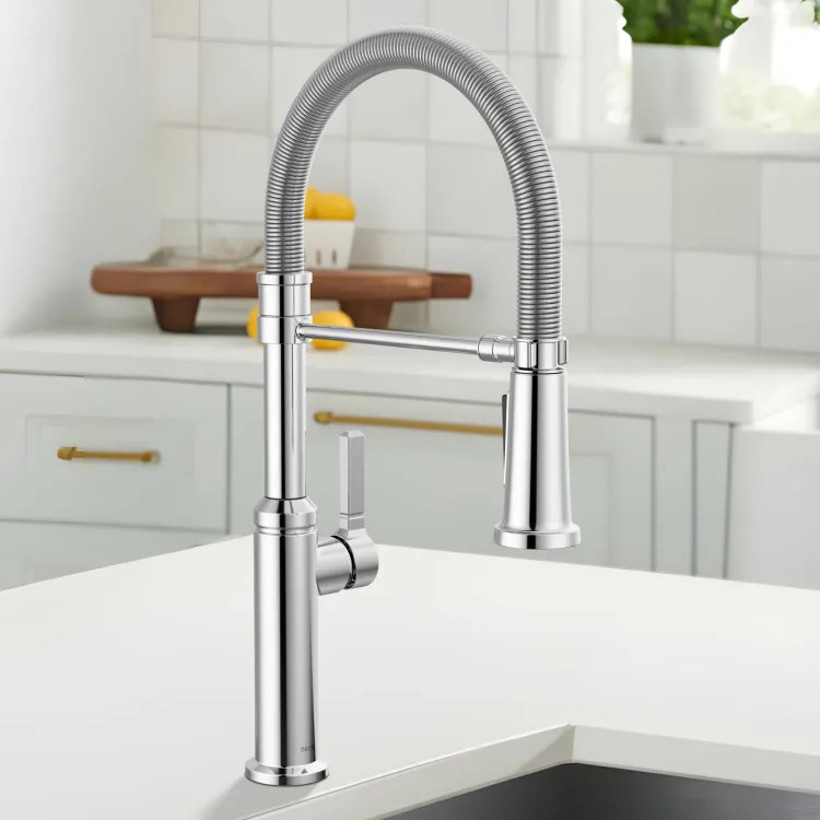 Delta Rhett Pull-Down Kitchen Faucet w/ Spring Spout, Single-Handle, DIAMOND Seal, MagnaTite, ADA, 1.8 GPM, Chrome - 18829-DST