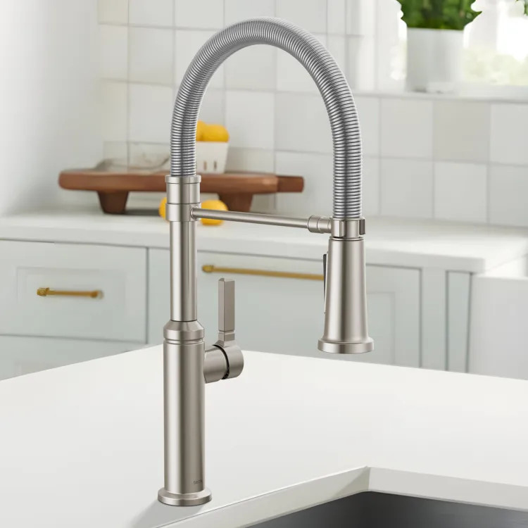 Delta Rhett Pull-Down Kitchen Faucet w/ Spring Spout, Single-Handle, DIAMOND Seal, MagnaTite, ADA, 1.8 GPM, Stainless - 18829-SS-DST