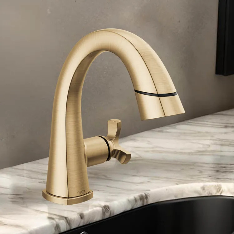 Delta Stryke Pull-Down Bathroom Faucet, Single Handle, Diamond Seal, MagnaTite, 1.2 GPM, Lumicoat Champagne Bronze - 5776-CZPD-PR-DST