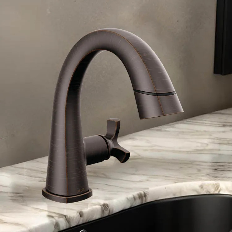 Delta Stryke Pull-Down Bathroom Faucet, Single Handle, Diamond Seal, MagnaTite, 1.2 GPM, Venetian Bronze - 5776-RBPD-DST