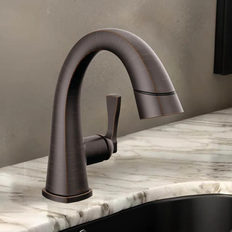 Delta Stryke Pull-Down Bathroom Faucet, Single Handle, Diamond Seal, MagnaTite, ADA, 1.2 GPM, Venetian Bronze - 577-RBPD-DST