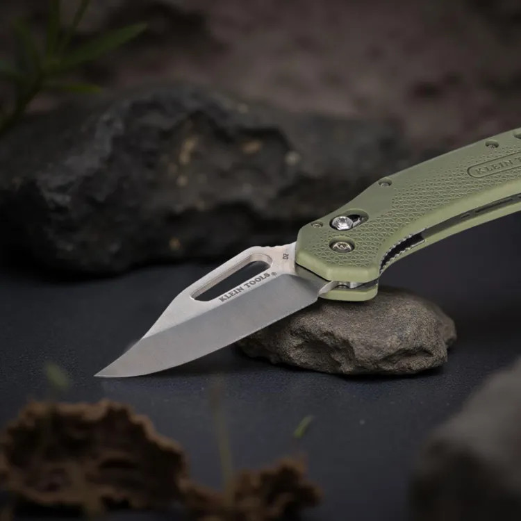Klein KTO Resurgence Knife with Clip Point Blade and Moss Green Handle, Stainless Steel - OGK002GNT
