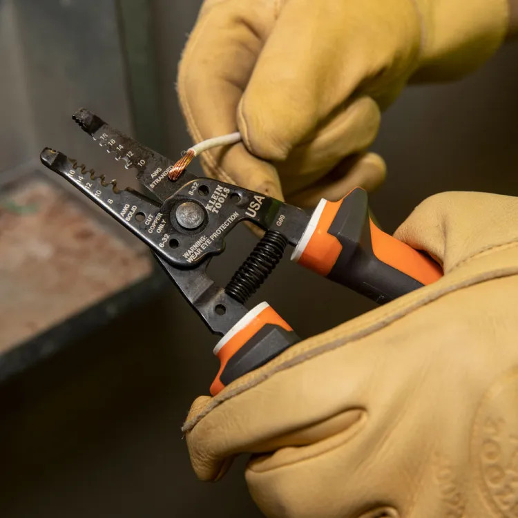 Klein Insulated Klein-Kurve Wire Stripper/Cutter, 8 to AWG Solid, 10 to 18 AWG Stranded, 3-Layer Insulation - 11054EINS