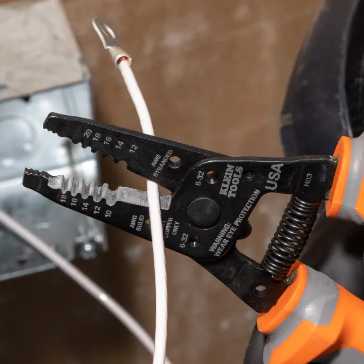 Klein Insulated Klein-Kurve Wire Stripper/Cutter, 10 to 18 AWG Solid, 12 to 20 AWG Stranded - 11055RINS