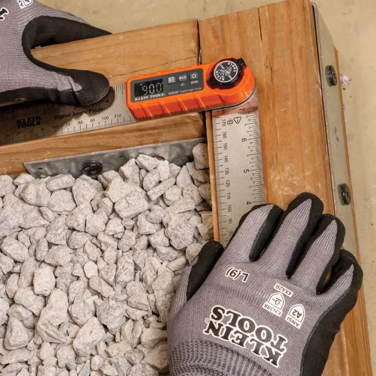 Klein 3-in-1 Digital Angle Finder, IP54 - 935DAF