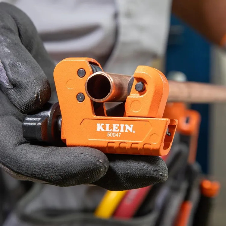Klein 1-1/8" Mini Tubing Cutter with HCS Blade - 50047 