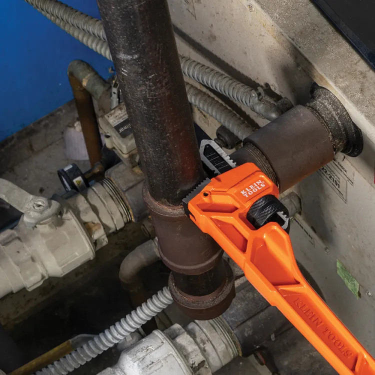 Klein 18" Adjustable Cast Iron Pipe Wrench - 68228