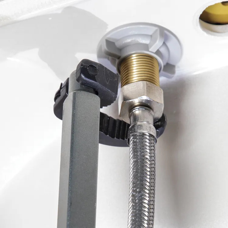Klein 1-1/4" Adjustable Telescoping Basin Wrench - 68232