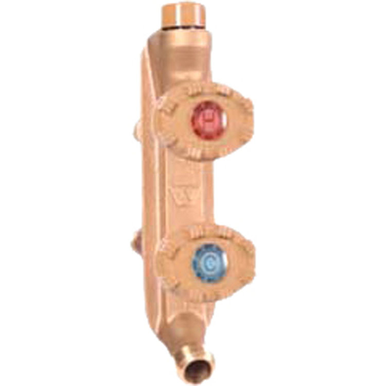 Woodford V122C Vertical Hot And Cold Wall Faucet