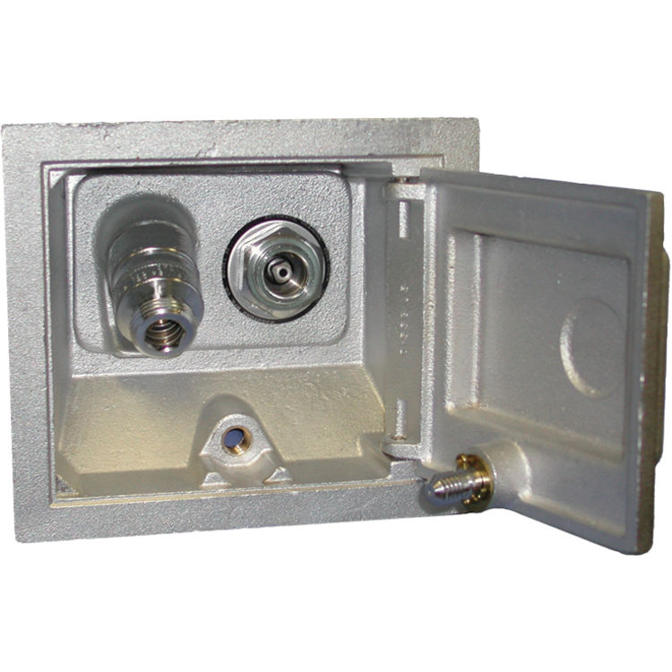 Woodford B67P-18-PB Freezeless Commercial Box Wall Hydrant