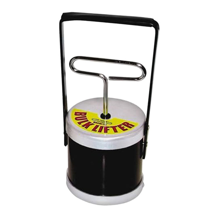 Master Magnetics 3-1/2" x 8-3/4" Magnetic Bulk Parts Lifter with Release Handle, with 1lb Pick-Up Capacity - 07540/07252