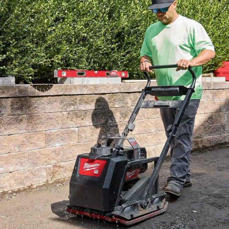 Milwaukee 20" MX FUEL Plate Compactor Kit with (2) 12.0Ah Lithium-Ion Batteries and Super Charger - MXF220-2HD