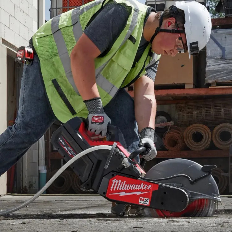 Milwaukee 14" MX FUEL Cut-Off Saw Kit with RAPIDSTOP Brake, Blade, (2) 8.0Ah Lithium-Ion Batteries, and Super Charger - MXF315-2XC